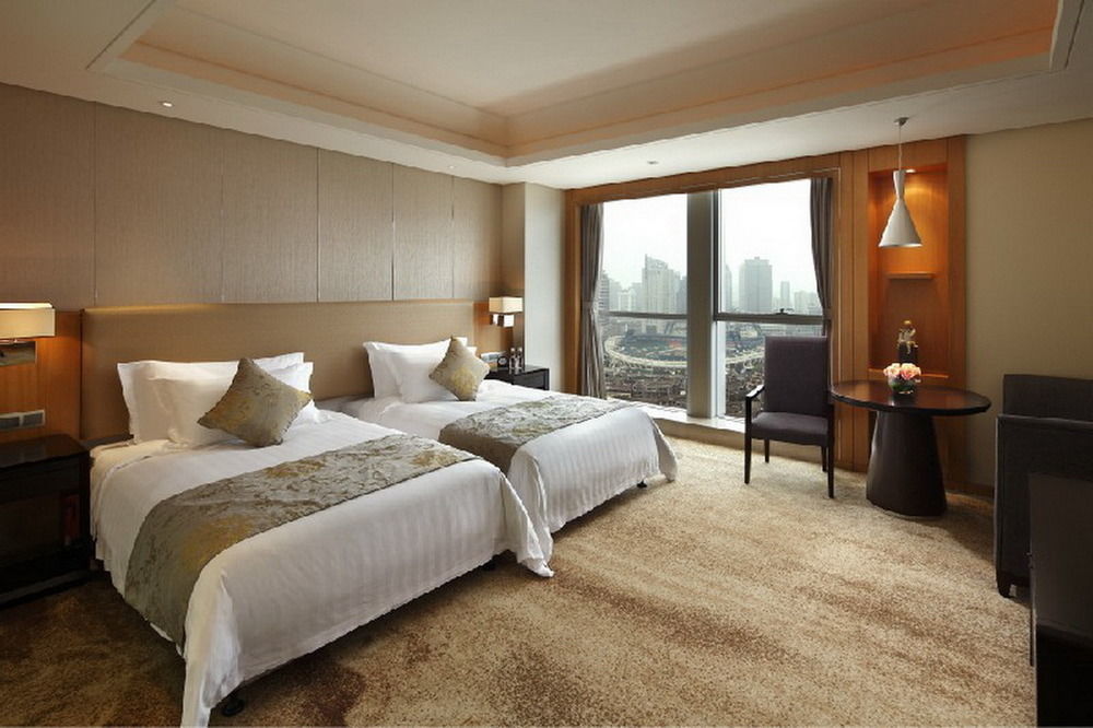 Lia! Chengdu Hotel Bagian luar foto