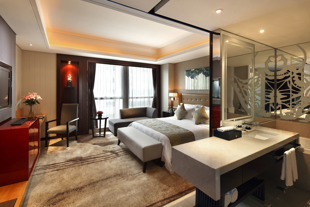 Lia! Chengdu Hotel Bagian luar foto